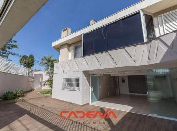 Casa · 216m² · 3 Quartos · 2 Vagas · Casa com 3 quartos e 2 vagas à venda no Ahu