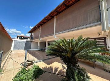 Casa · 450m² · 4 Quartos · 4 Vagas · Casa no bairro Morro do Engenho com excelente localização