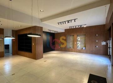 Comercial · 160m² · Alugo ponto comercial em local estratégico
