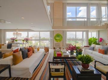 Apartamento · 900m² · 4 Quartos · 6 Vagas · Triplex impecável em localização nobre e próximo à Praça Vinicius de Moraes.