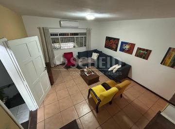 Casa · 120m² · 3 Quartos · 2 Vagas · Casa à venda com 03 dormitórios e 02 vagas no Jardim Ubirajara
