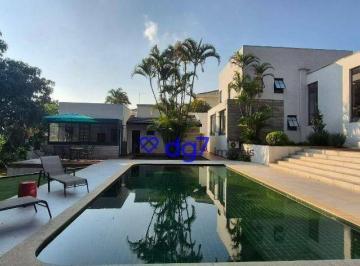 139abce8a0b1df674c468b3ab56cd406d65f2114 · Casa moderna diferenciada com ambientes integrados