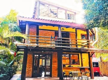 Casa · 181m² · 3 Quartos · Excelente casa  cond. fechado em Ilhabela SP,  181m² a.c., 3 suítes, sala , cozinha americana, varan