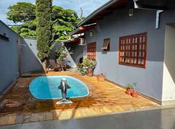 Casa · 190m² · 3 Quartos · 4 Vagas · Casa 3 quartos no Jardim América