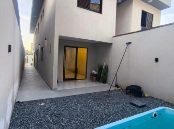 Casa de 3 quartos, Arujá · Sobrado novo 800 mil no Centro de Arujá com 3 suítes, quintal com piscina e área gourmet integrada