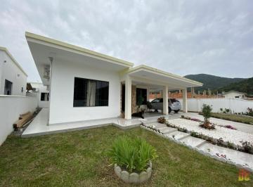 
                                407_10873_1705759938167.jpg
                             · 
                    
                        Duas casas mais área de festas&amp;gt; O seu sonho pod