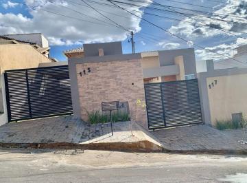Casa · 90m² · 3 Quartos · 2 Vagas · Imóvel à Venda - Bairro Portal do Sol