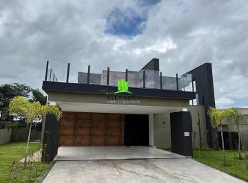 Casa · 417m² · 4 Quartos · 4 Vagas · Casa em condomínio em Residencial Vitória I com 417.00 m² , 4 quarto(s) , 4 suíte(s) , 4 vaga(s).