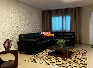 Casa · 400m² · 4 Quartos · 4 Vagas · Casa de Condomínio 4 quartos para Venda! Charmosas, Espaçosa no Jockey Club! ACH