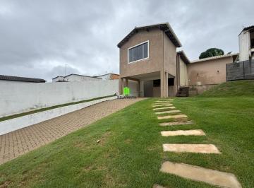 Casa · 120m² · 2 Quartos · 5 Vagas · Casa em Novo Santos Dumont com 76.00 m² , 1 quarto(s) , 1 suíte(s) , 3 vaga(s).