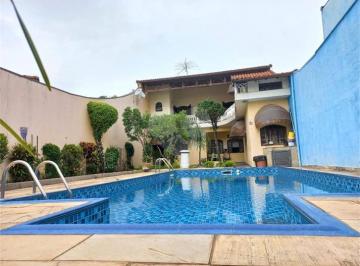 Casa de 2 quartos, Guarulhos · CASA À VENDA | 500 M² TERRENO | 3 DORMITÓRIOS (2 SUÍTES) | 6 VAGAS VILA GALVÃO!