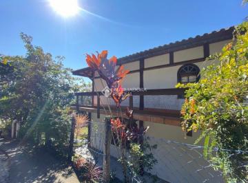 652468_i1Ca6ue65v935_652468673e9b476daa2.jpg · Casa Alvenaria,  perto da praia,  Centro de Porto Belo/SC, à venda.