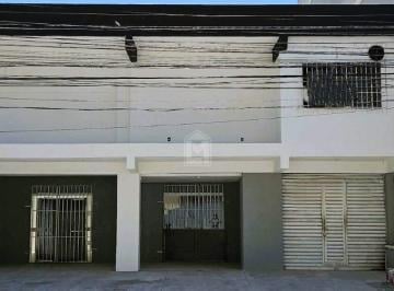 Comercial · 367m² · Lívia Machado Imóveis Aluga – Loja Comercial em Jardim Camburi com Localização Estratégica!