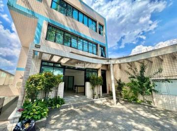Comercial · 750m² · 8 Vagas · Prédio Comercial e 10 banheiros à Venda, 749 m²