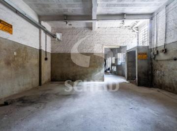 Comercial · 300m² · 2 Vagas · Galpão para locação na Avenida Mascote