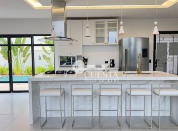 6a6b704f4ce0ddd70e47e7692d21e8b7b2911377 · Casa com 4 dormitórios à venda, 332 m² por R$ 2.800.000,00 - Condomínio Ninho Verde II - Pardinho/SP