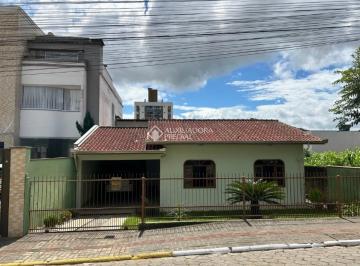 700833_ik44nP689i6B5_70083367ec735acb051.jpg · Casa no Tabuleiro - Ótima Localização. Mobiliada. a venda em Camboriú