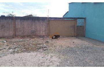 Casa · 172m² · 3 Quartos · 1 Vaga · Casa para venda em Setor Leste de 172.00m² com 3 Quartos, 1 Suite e 1 Garagem