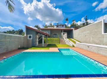 Casa · 140m² · 3 Quartos · 5 Vagas · Casa com Piscina á Venda em Mairiporã/SP