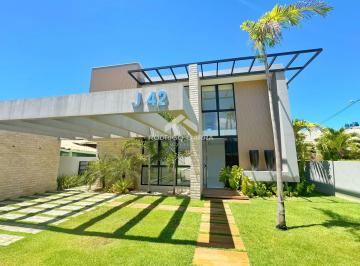 Casa · 200m² · 5 Quartos · 4 Vagas · Casa Alto Padrão - Condomínio dos Corais – Guarajuba, a 100m da Praia