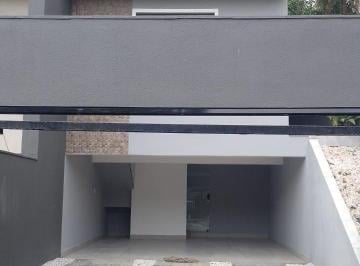 Casa · 300m² · 3 Quartos · 2 Vagas · Casa em Boa Vista, Joinville/SC