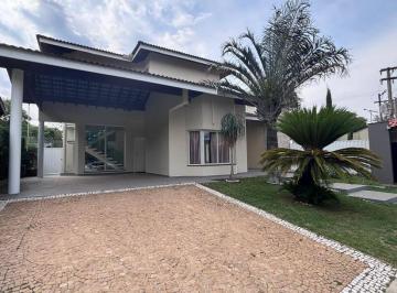 Casa · 495m² · 4 Quartos · 4 Vagas · Casa com 4 dormitórios para alugar, no exclusivo condomínio das Samambaias