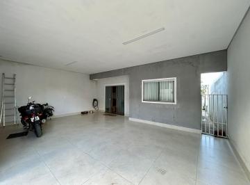 Casa de 2 quartos, Águas Claras · Casa na laje 2 quartos c/ suíte, lote 200 m², Condomínio, Arniqueiras