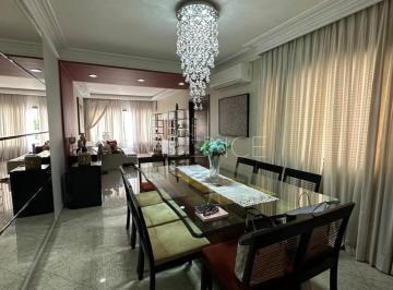 Casa · 238m² · 3 Quartos · 5 Vagas · Sobrado à venda no Jardim Têxtil - 238 metros