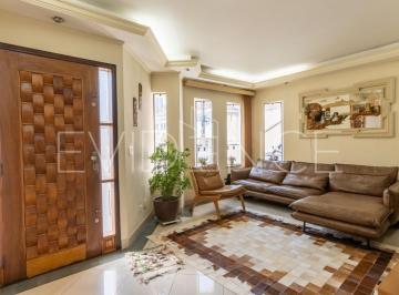 Casa · 142m² · 3 Quartos · 1 Vaga · Casa à venda de 142 m² com piscina e 2 vagas na Mooca