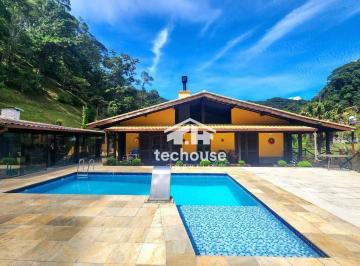 c111b1ccc15808ee68b0d71693f95d27ed2caad4 · Casa Linear, no Comary – Teresópolis, com 4 qrt, 2 suítes, lazer completo e chalé para hóspedes.