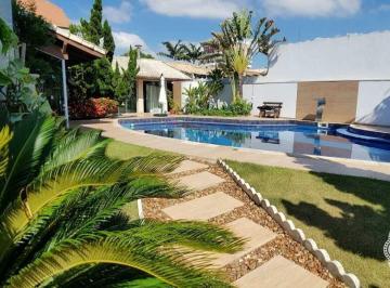 Casa · 589m² · 4 Quartos · 6 Vagas · Sobrado à venda com 4 quartos no bairro Centro