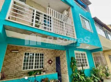 Casa · 120m² · 3 Quartos · 1 Vaga · Casa em condominio, com 03 quartos sendo 1 suíte, Área Gourmet, em Bento Ribeiro