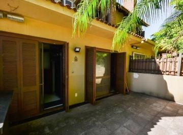 Casa de 3 quartos, Porto Alegre · BARBADÃO LINDA E AMPLA RESID. EM CONDOMINIO NO CORAÇÃO DO BAIRRO IPANEMA