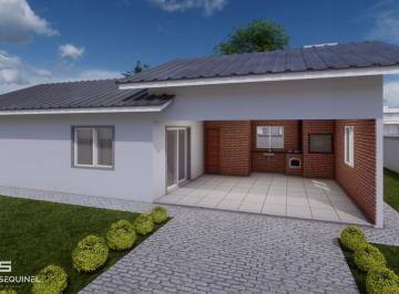 Casa · 43m² · 2 Quartos · 1 Vaga · Casa à venda em Campo Largo/PR