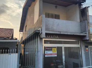 73cac74d28dbd3ba26c3662fec7e216f2b6271c5 · Casa/sobrado de 2 casas, 1 em cima outra embaixo.