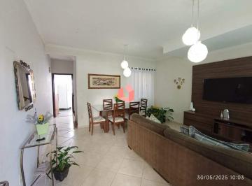 Casa · 148m² · 3 Quartos · 2 Vagas · Sobrado com Suíte, Sacadas e Amplo Porão à Venda no Baeta Neves | Aceita Permuta