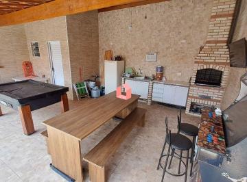 Casa · 169m² · 3 Quartos · 2 Vagas · Casa térrea no demarchi c/3 dormitórios ( sendo 1 suite ) , area gouemet ampla, quintal, 2 vagas de 