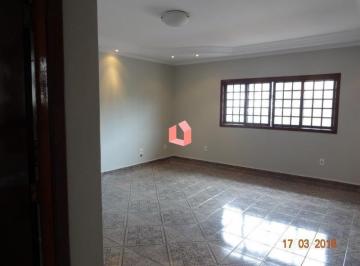 Casa · 245m² · 3 Quartos · 7 Vagas · Oportunidade no Assunção: Sobrado Amplo com 244 m² e 8 Vagas | São Bernardo do Campo