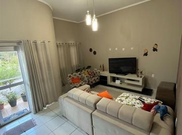Casa · 180m² · 3 Quartos · 2 Vagas · Casa à venda - em Engordadouro