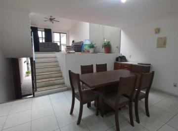 Casa · 143m² · 3 Quartos · 4 Vagas · Casa à venda - na Vila Comercial