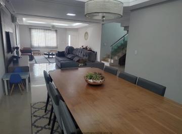 Casa · 244m² · 3 Quartos · 2 Vagas · Casa à venda - no Jardim Novo Mundo