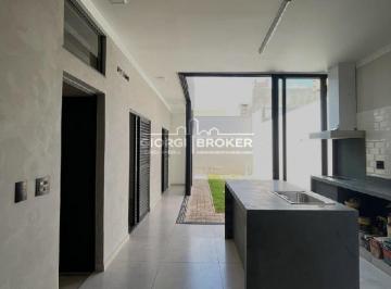 Foto 01 · Casa de Luxo à Venda no Mais Parque, Mirassol/SP: 2 Suítes, 107m², Infraestrutura Completa. Confira!