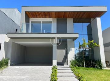 Casa · 241m² · 3 Quartos · 2 Vagas · Casa 3 Dormitórios, Sendo 2 Demi-Suíte