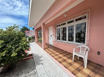 Casa · 320m² · 3 Quartos · 1 Vaga · Casa em Ponta de Baixo - São José