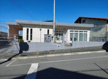 Casa · Casa 4 Quartos com 1 Suíte e 323m² - Jardim Atlântico