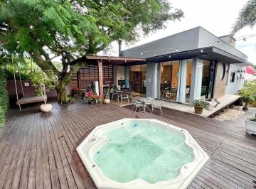 Casa · 188m² · 3 Quartos · 2 Vagas · Casa 3 Quartos com 1 Suíte - Bom Abrigo