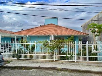 Casa · 290m² · 3 Quartos · 2 Vagas · Casa 3 Quartos 290m² - Centro, São José