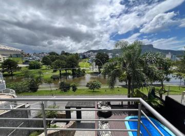 Casa · 248m² · 3 Quartos · 4 Vagas · Casa frente lago da Pedra Branca - Palhoça