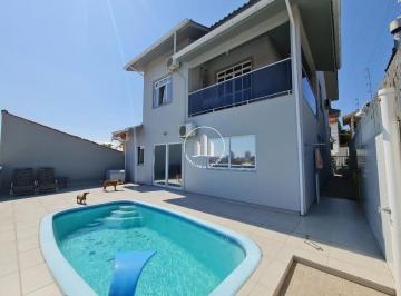 Casa · 250m² · 3 Quartos · 2 Vagas · Casa 3 Dormitórios, Sendo 3 Suítes