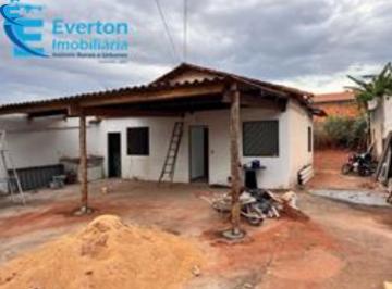 Foto 01 · Casa em ótimo estado de conservação, 2 quartos, sala, cozinha, banheiro social, área de serviço, var